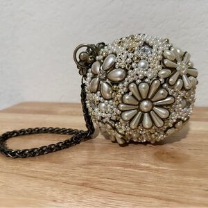 Elegant Floral Beaded Women's Bag